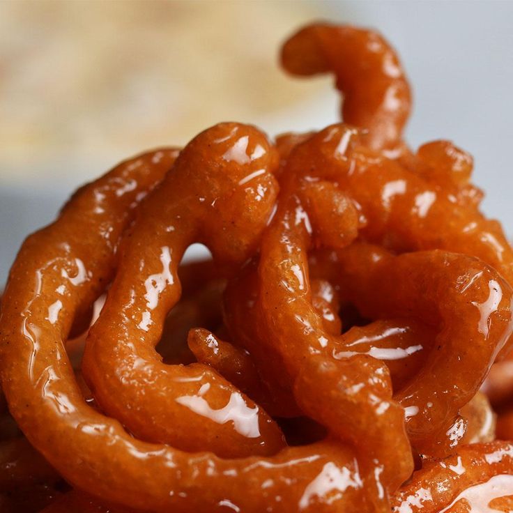 http://atiyas.techluminous.com/public/storage/photos/1/PRODUCT4/Teetoz Cardamom Jalebi 1lb.jpg